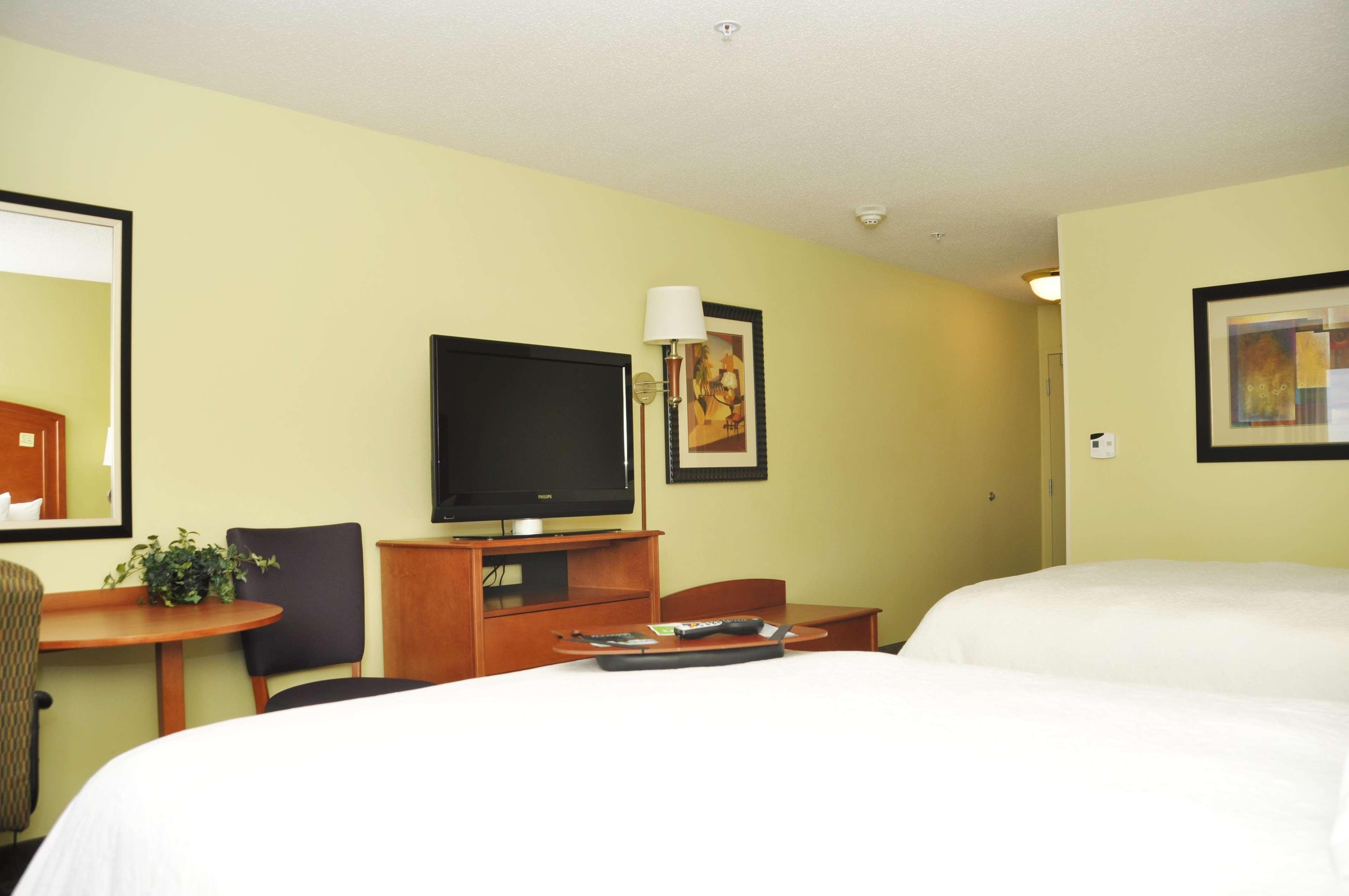 Hampton Inn Macomb Exteriör bild