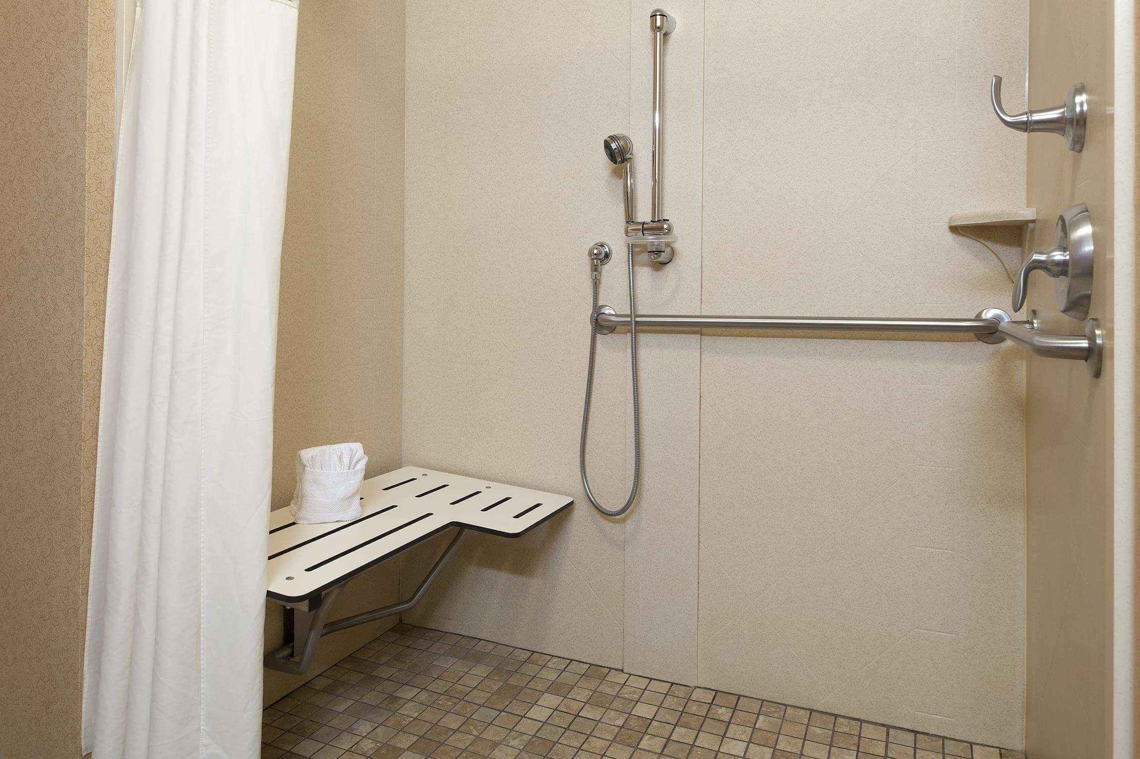 Hampton Inn Macomb Exteriör bild