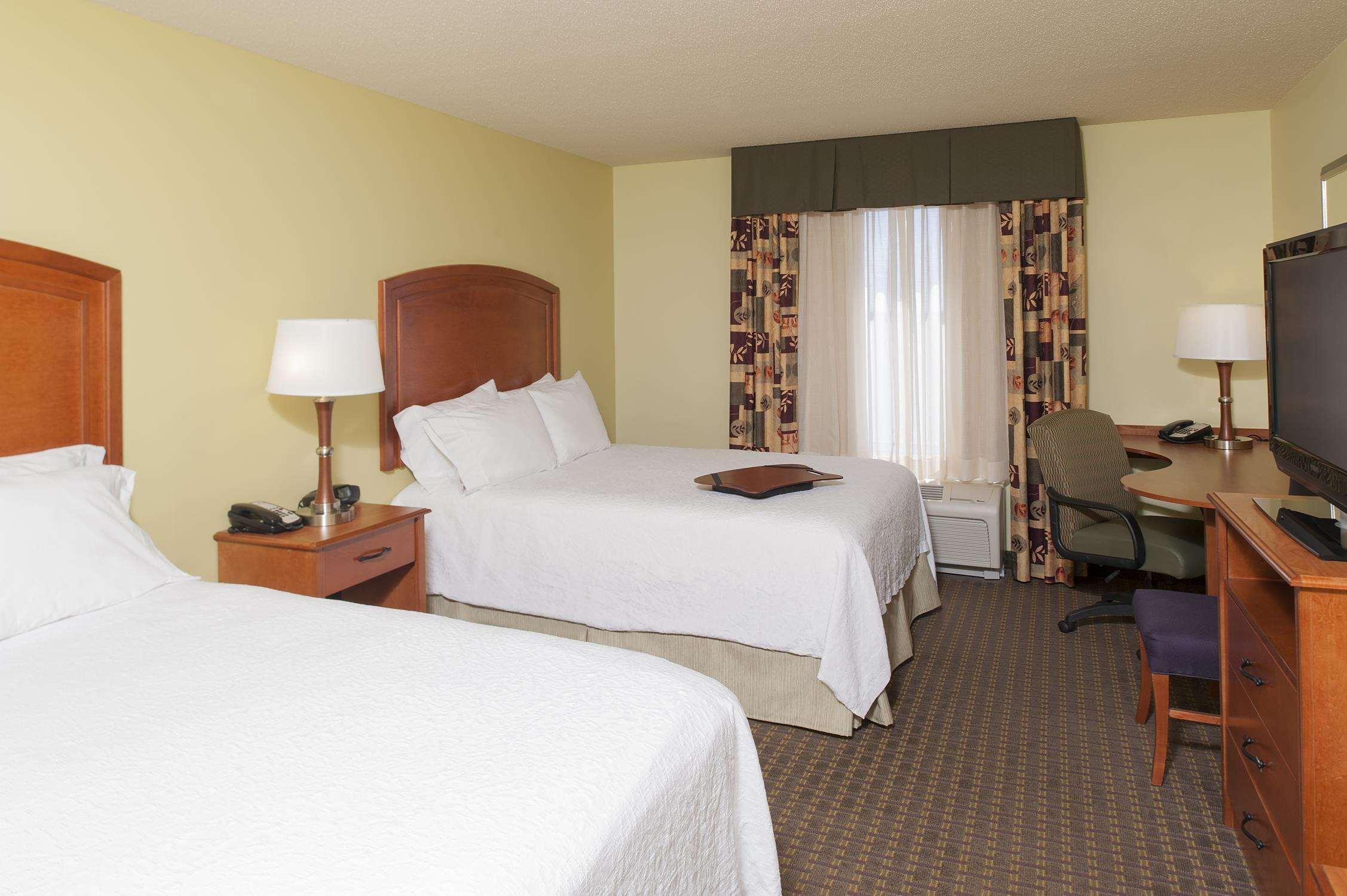 Hampton Inn Macomb Exteriör bild