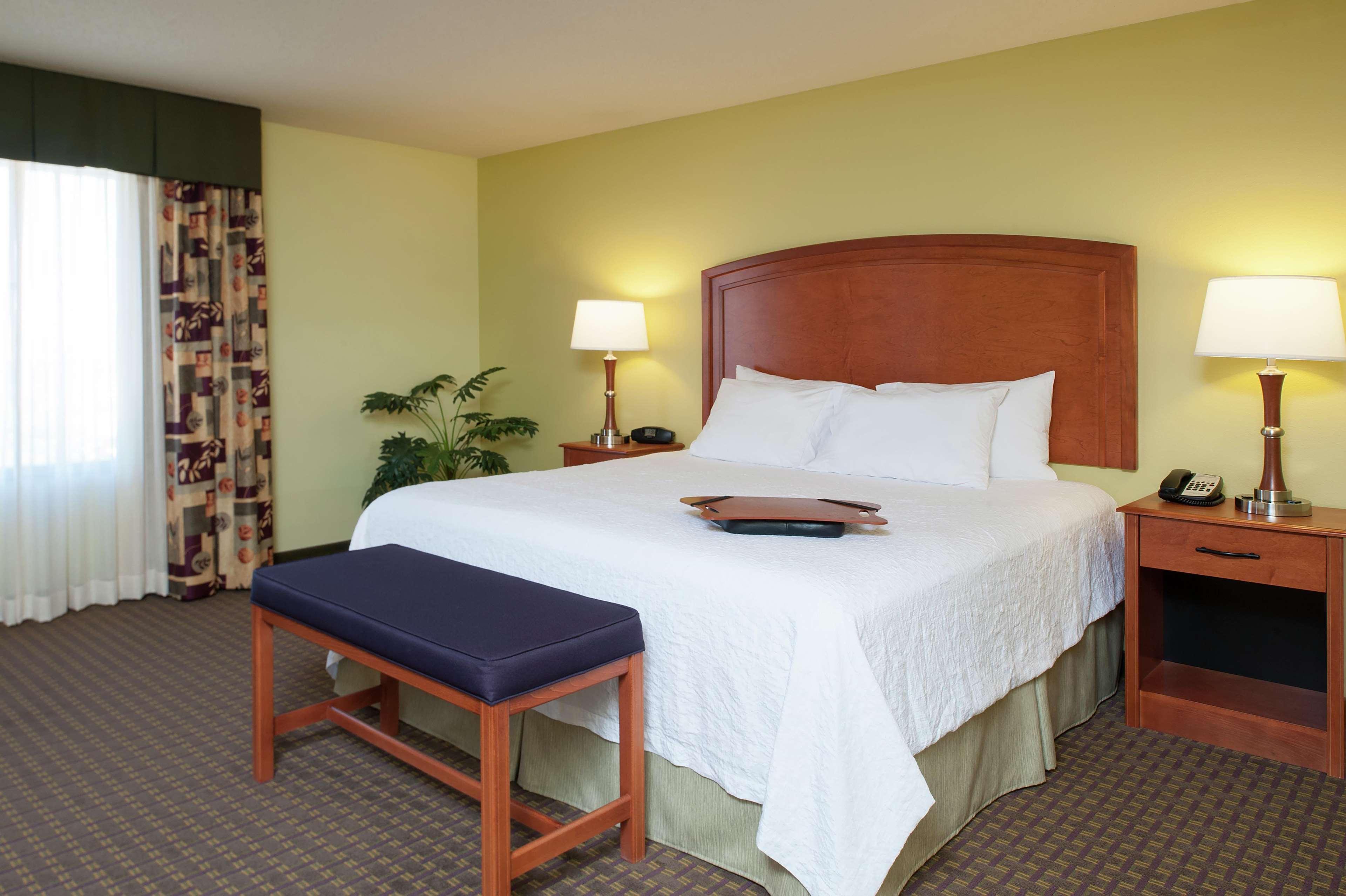 Hampton Inn Macomb Exteriör bild