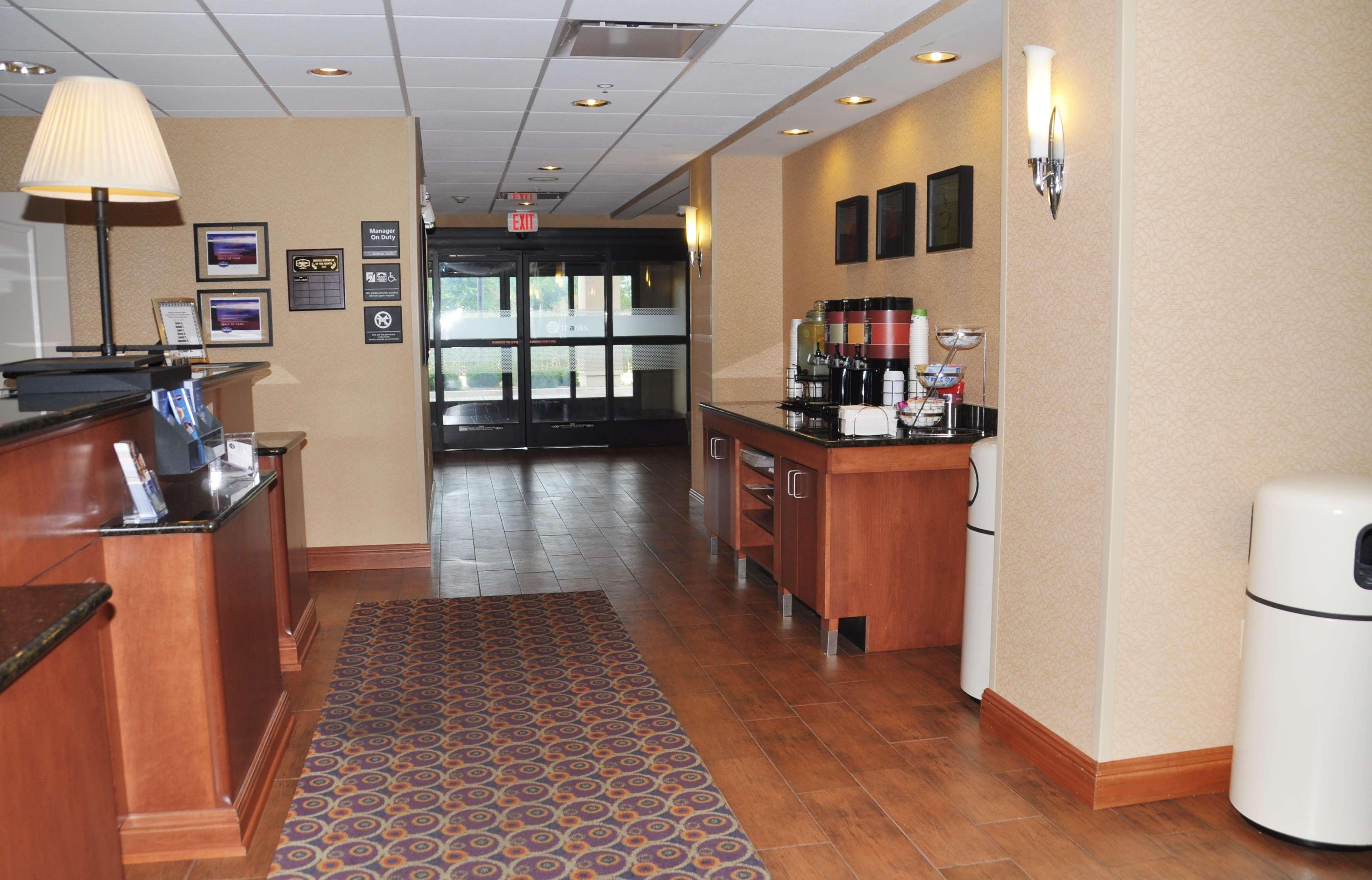 Hampton Inn Macomb Exteriör bild