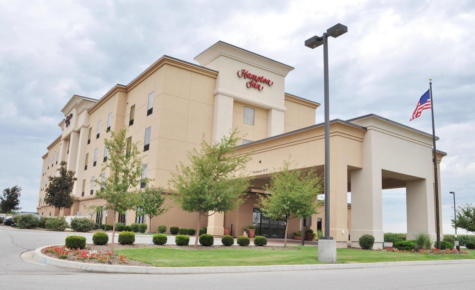 Hampton Inn Macomb Exteriör bild